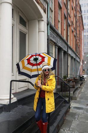 Atlantic-Pacific Blog // Blair Eadie Hunter Boot Rain Style, Red & Yellow Outfit