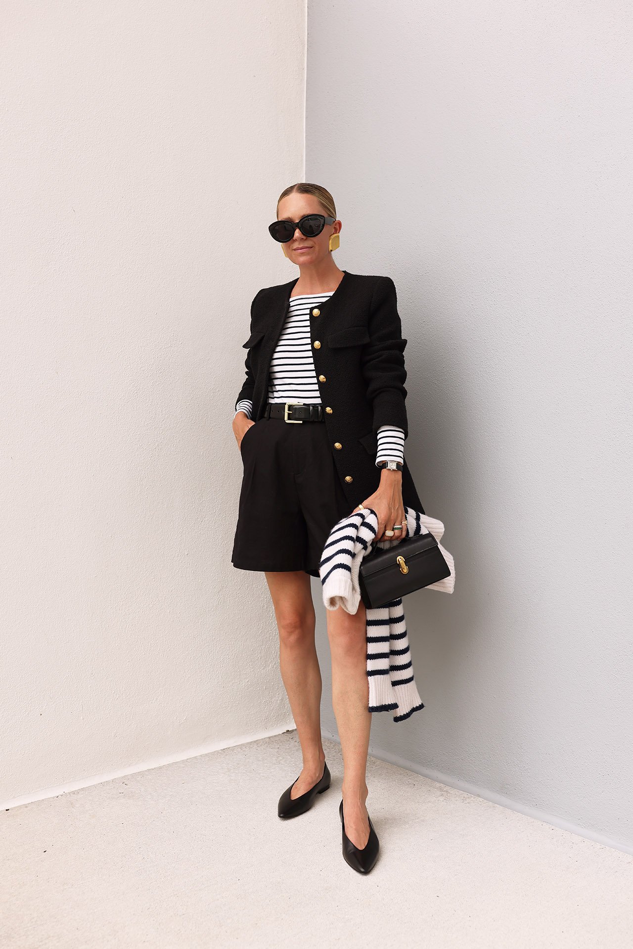 BER55081_1 stripe shirt styling, 90s outfit ideas, womens 2025 fashion trends
