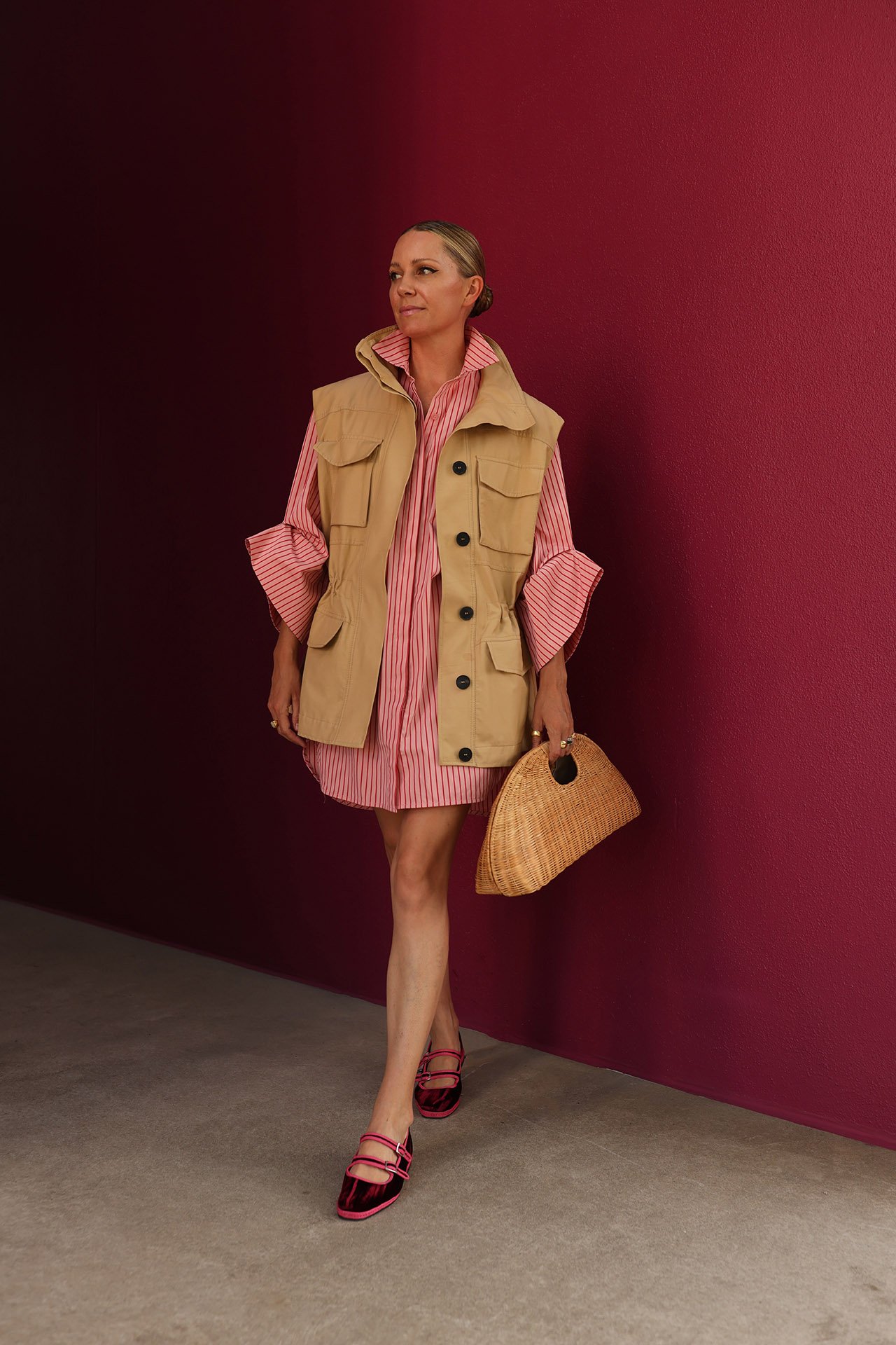 short shirt dress inspiration, how to wear short dresses in the summer, mango pocket vest